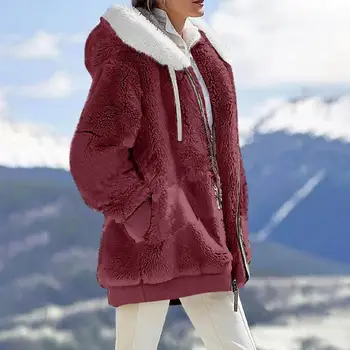 Стильное пальто на молнии с теплым мехом и капюшоном на шнурке