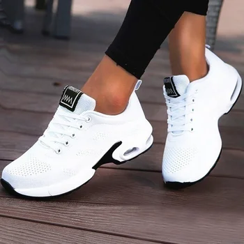 Ортопедические кроссовки Женская дышащая повседневная обувь Уличная легкая спортивная обувь Повседневные женские кроссовки на платформе для ходьбы 2022